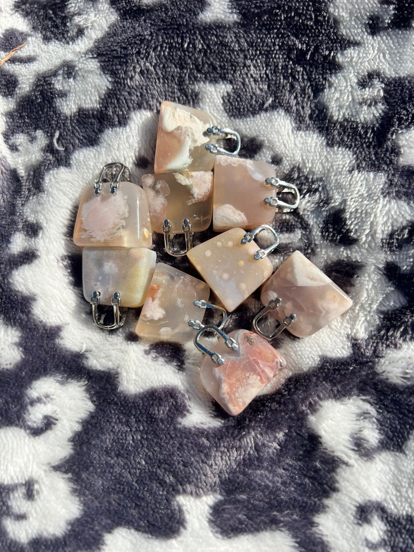 Cute Unique Flower Agate Purse