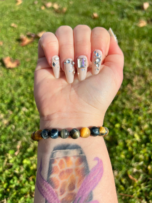 Beautiful Dynamic Mixed Tiger’s Eye Bracelet 8MM