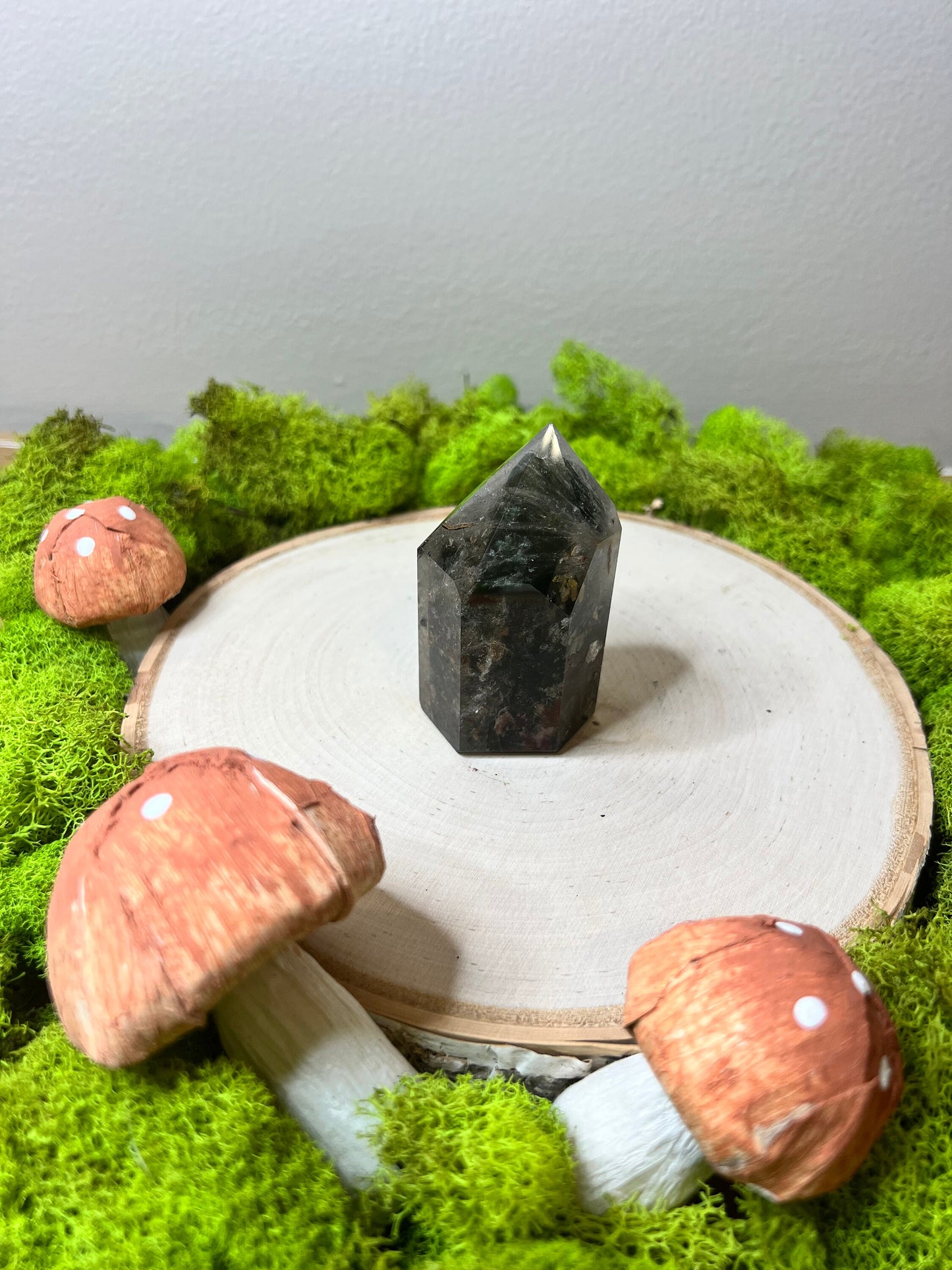 Stunning High Quality Garden Quartz Tower