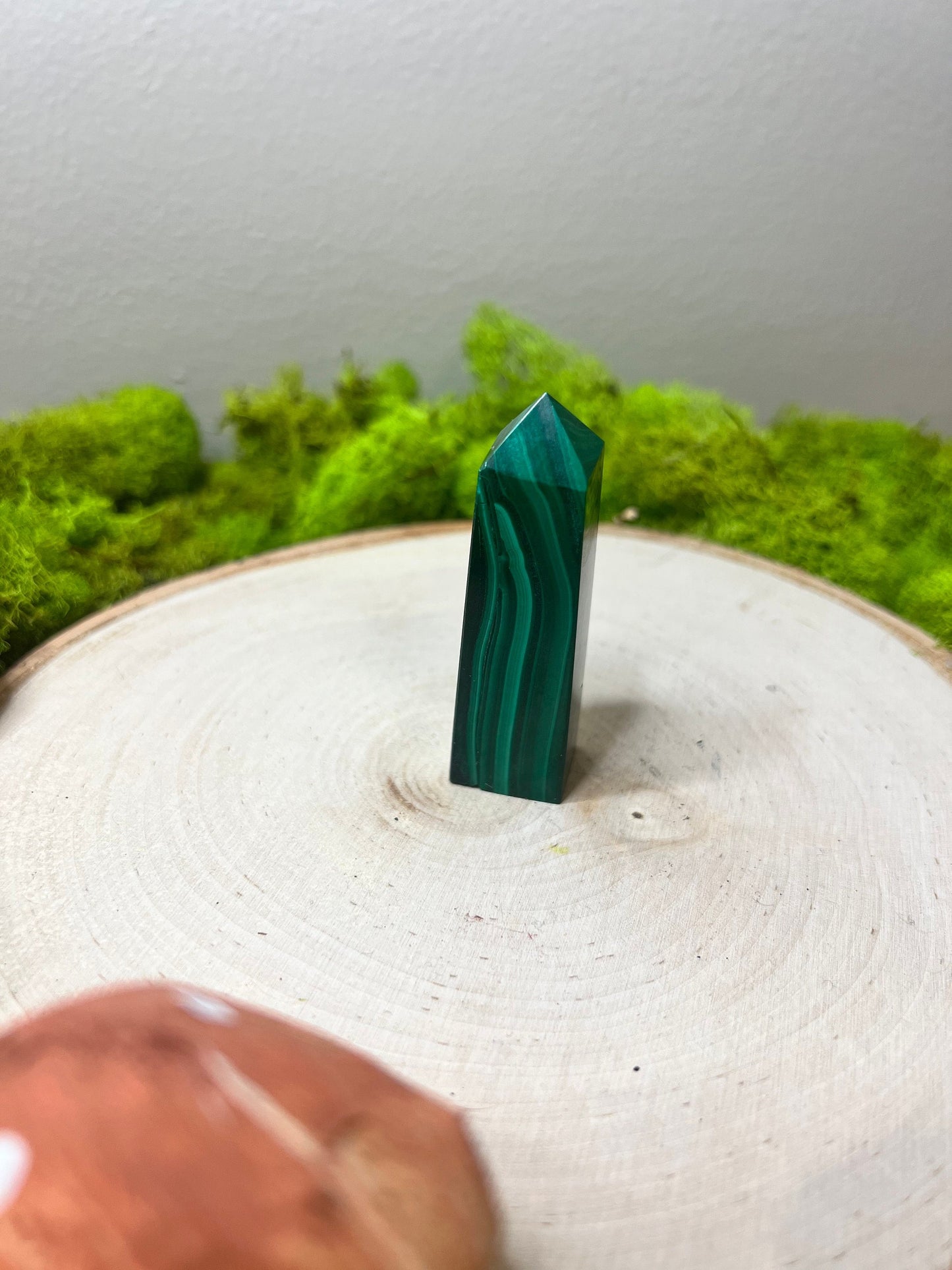 High Quality Emerald Green Genuine Malachite Tower
