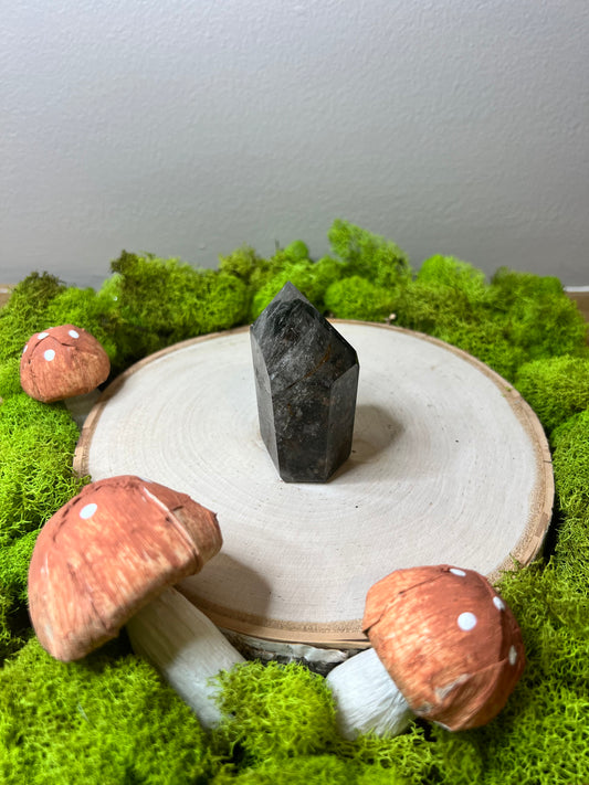 Stunning High Quality Garden Quartz Tower